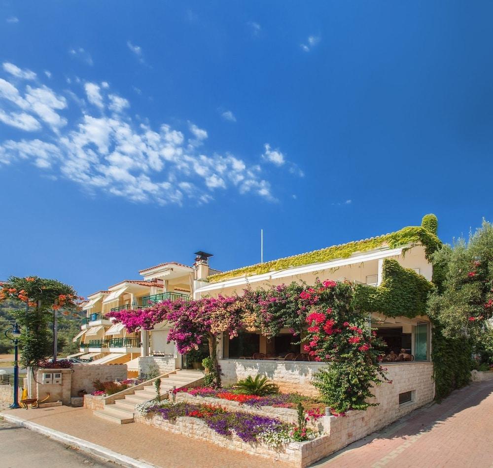 Xenios Loutra Village Beach Hotel Agia Paraskevi  Exterior foto