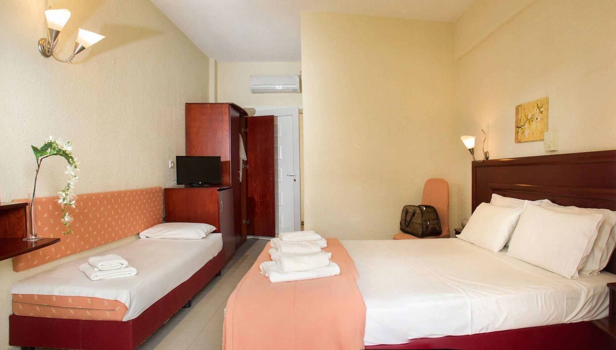 Xenios Loutra Village Beach Hotel Agia Paraskevi  Exterior foto